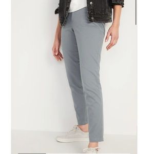 Old Navy Mid-Rise Skinny Everyday Khaki